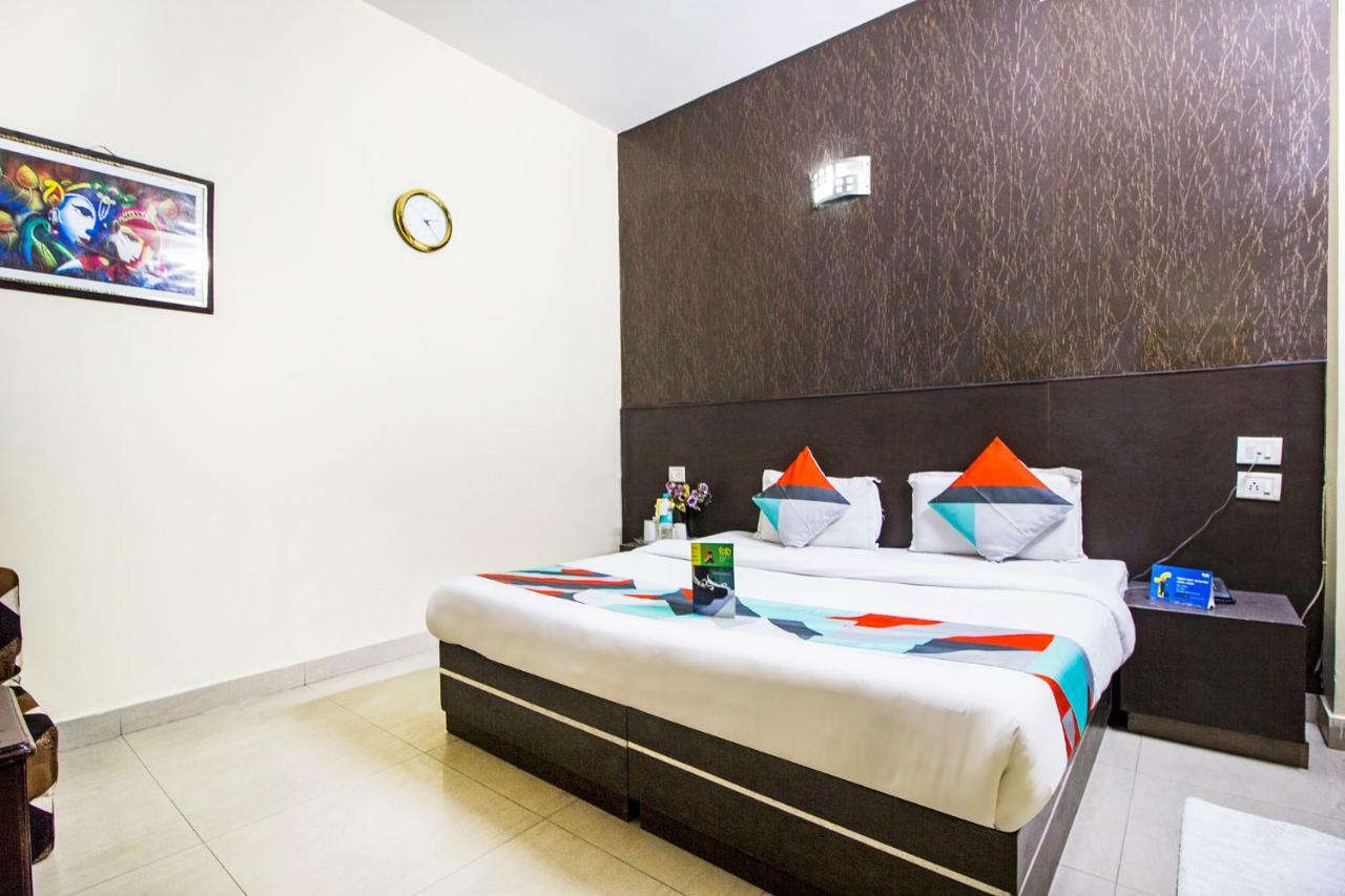 Oyo 9601 Hotel Sunshine Residency Castle Noida Esterno foto