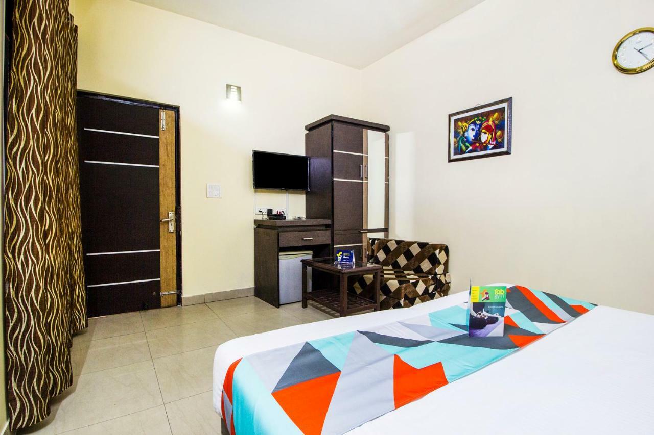 Oyo 9601 Hotel Sunshine Residency Castle Noida Esterno foto