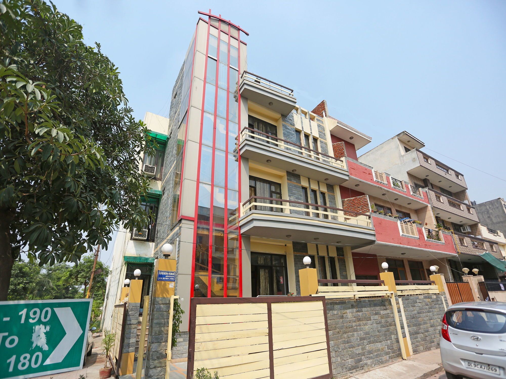 Oyo 9601 Hotel Sunshine Residency Castle Noida Esterno foto